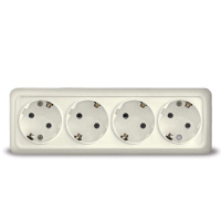 Розетка ОУ 4 мест. бел. (земля) Олимп UNIVersal
