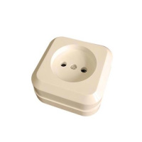 Розетка 1-местная открытой установки 10А белая 